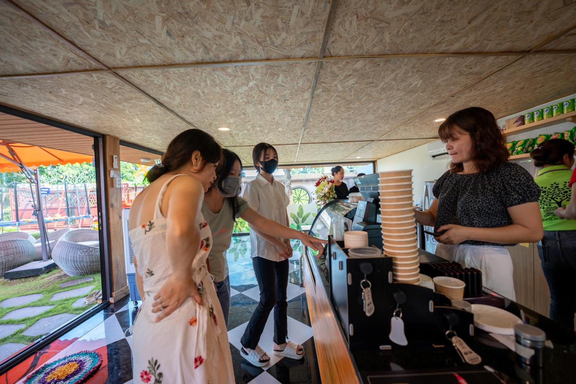 Apple House & Coffee Hotel Bà Rịa Ngoại thất bức ảnh